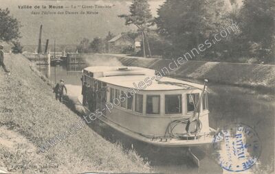 Carte postale ancienne Les Dames de Meuse — Laifour (Ardennes)