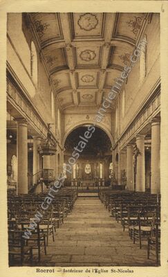 Carte postale ancienne Intérieur de l'Eglise St-Nicolas — Rocroi (Ardennes)
