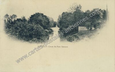 Carte postale ancienne Chute du Pont Lamare — Rethel (Ardennes)