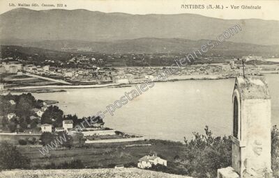 Carte postale ancienne Vue Générale — Antibes (Alpes-Maritimes)