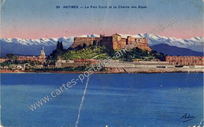 Carte postale ancienne Le Fort Carré et la Chaîne des Alpes — Antibes (Alpes-Maritimes)