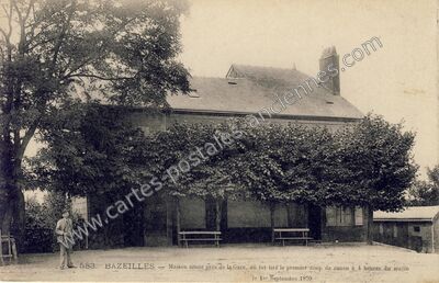 Carte postale ancienne Maison située près de la Gare — Bazeilles (Ardennes)