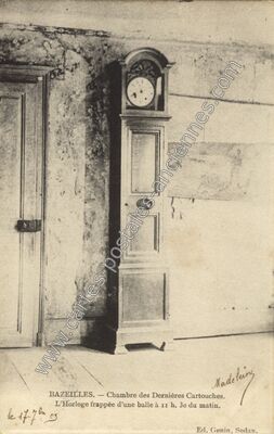 Carte postale ancienne Chambre des Dernières Cartouches. L'Horloge frappée d'une balle à 11 h. 30 du matin — Bazeilles (Ardennes)