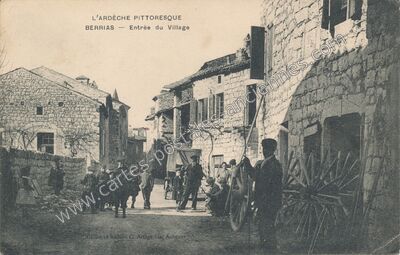Carte postale ancienne Berrias — Berrias-et-Casteljau (Ardèche)