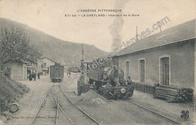 Carte postale ancienne Intérieur de la Gare — Le Cheylard (Ardèche)