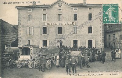 Carte postale ancienne Nos Troupes — Le Concert — Coucouron (Ardèche)