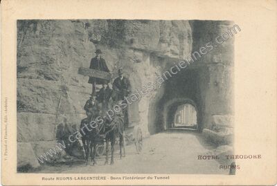 Carte postale ancienne Route de Ruoms — Labeaume (Ardèche)