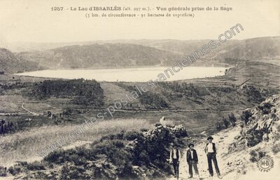 Carte postale ancienne Vue générale prise de la Sage — Le Lac-d'Issarlès (Ardèche)
