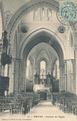 Carte postale ancienne Intérieur de l'Eglise — Privas (Ardèche)