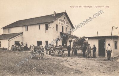 Carte postale ancienne St Just — Saint-Just-d'Ardèche (Ardèche)