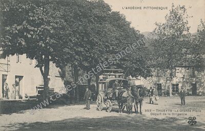 Carte postale ancienne La Grande Place — Thueyts (Ardèche)