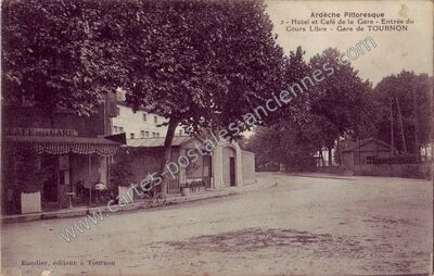Carte postale ancienne Tournon — Tournon-sur-Rhône (Ardèche)