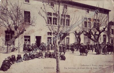 Carte postale ancienne Tournon — Tournon-sur-Rhône (Ardèche)