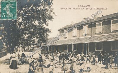 Carte postale ancienne Vallon — Vallon-Pont-d'Arc (Ardèche)