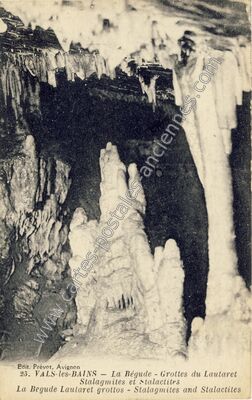 Carte postale ancienne La Bégude - Grottes du Lautaret Stalagmites et Stalactites — Vals-les-Bains (Ardèche)