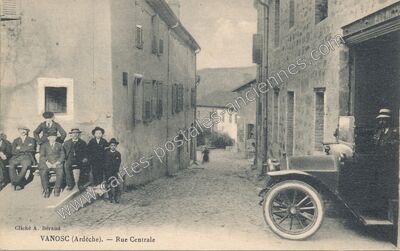 Carte postale ancienne Rue Centrale — Vanosc (Ardèche)