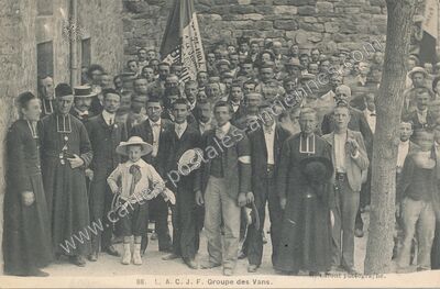 Carte postale ancienne Groupe des Vans — Les Vans (Ardèche)