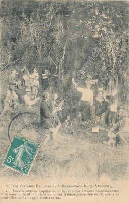 Carte postale ancienne Source Perlante Ralieuse — Villeneuve-de-Berg (Ardèche)