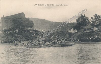 Carte postale ancienne Une belle passe — La Voulte-sur-Rhône (Ardèche)