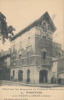 Carte postale ancienne Magasins de Tissus et Nouveautés L. PONTON — La Voulte-sur-Rhône (Ardèche)