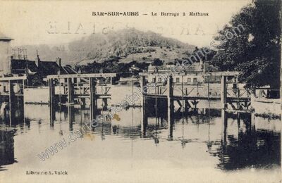 Carte postale ancienne Le Barrage à Mathaux — Bar-sur-Aube (Aube)