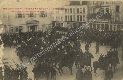 Carte postale ancienne Manifestations Viticoles — Bar-sur-Aube (Aube)