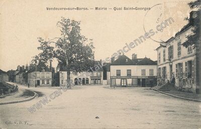 Carte postale ancienne Mairie — Quai Saint-Georges — Vendeuvre-sur-Barse (Aube)