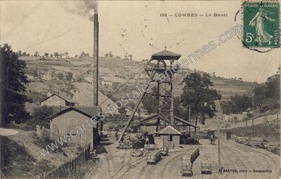 Carte postale ancienne Combes — Aubin (Aveyron)