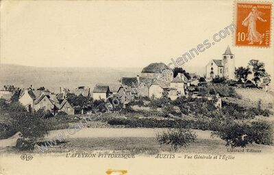 Carte postale ancienne L'Aveyron pittoresque, Vue Générale et l'Église — Auzits (Aveyron)