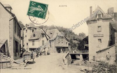 Carte postale ancienne Auzits — Auzits (Aveyron)