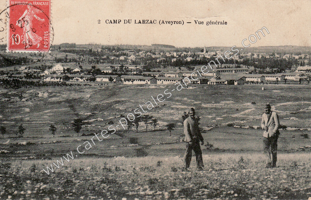 Carte postale ancienne de La Cavalerie (Aveyron) : Camp du Larzac