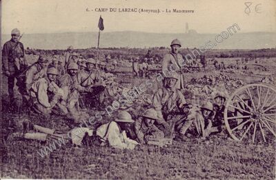 Carte postale ancienne Camp du Larzac — La Cavalerie (Aveyron)