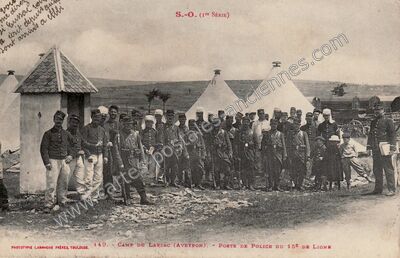 Carte postale ancienne Camp du Larzac — La Cavalerie (Aveyron)