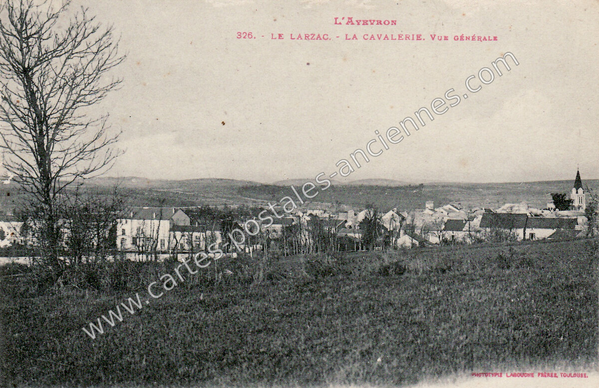 Carte postale ancienne de La Cavalerie (Aveyron) : Le Larzac