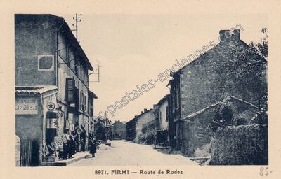 Carte postale ancienne Route de Rodez — Firmi (Aveyron)