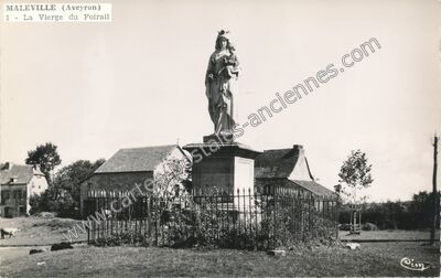 Carte postale ancienne La Vierge du Foirail — Maleville (Aveyron)