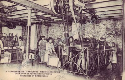 Carte postale ancienne Roquefort — Roquefort-sur-Soulzon (Aveyron)