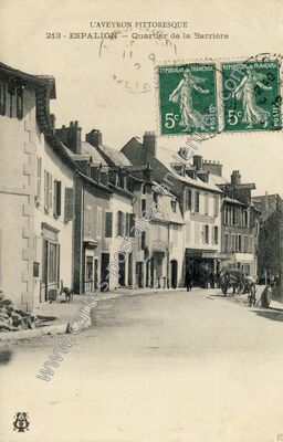 Carte postale ancienne Quartier de la Barrière — Espalion (Aveyron)
