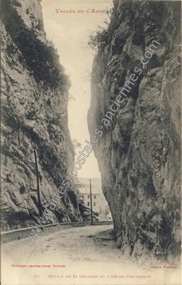 Carte postale ancienne Defile de St Georges — Axat (Aude)