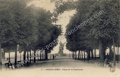 Carte postale ancienne Place de la Commune — Angoulême (Charente)