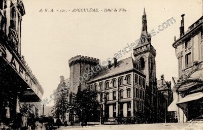 Carte postale ancienne Hôtel de Ville — Angoulême (Charente)