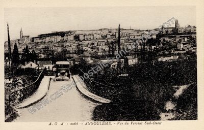 Carte postale ancienne Vue du Versant Sud-Ouest — Angoulême (Charente)