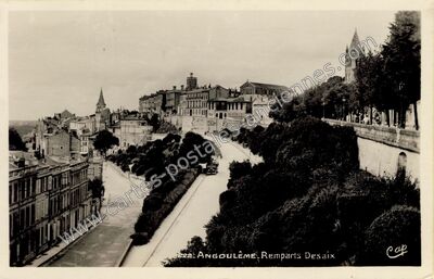Carte postale ancienne Remparts Desaix — Angoulême (Charente)