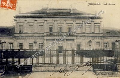 Carte postale ancienne La Préfecture — Angoulême (Charente)