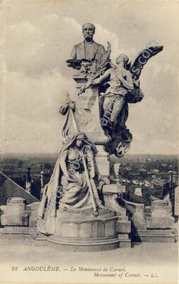 Carte postale ancienne Le Monument de Carnot — Angoulême (Charente)