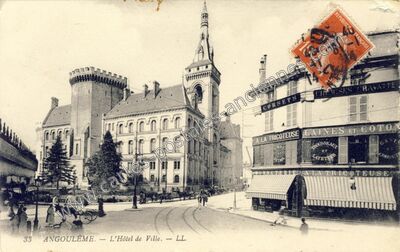 Carte postale ancienne L'Hôtel de Ville — Angoulême (Charente)