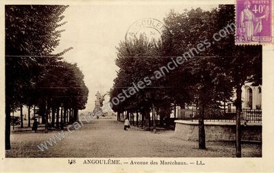 Carte postale ancienne Avenue des Maréchaux — Angoulême (Charente)
