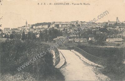 Carte postale ancienne Vue sur St-Martin — Angoulême (Charente)