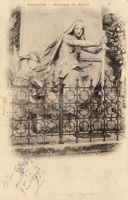 Carte postale ancienne Monument des Mobiles — Angoulême (Charente)
