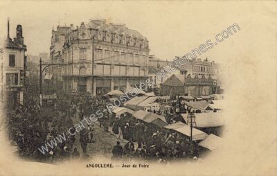 Carte postale ancienne Jour de Foire — Angoulême (Charente)